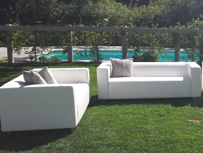 LEATHER SOFAS FOR RENT FOR EVENTS