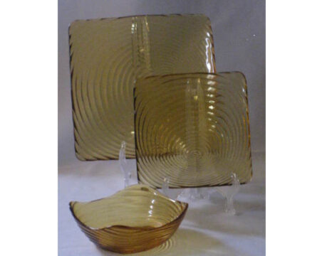 Amber Square Glass Plate Setting wikth bowl